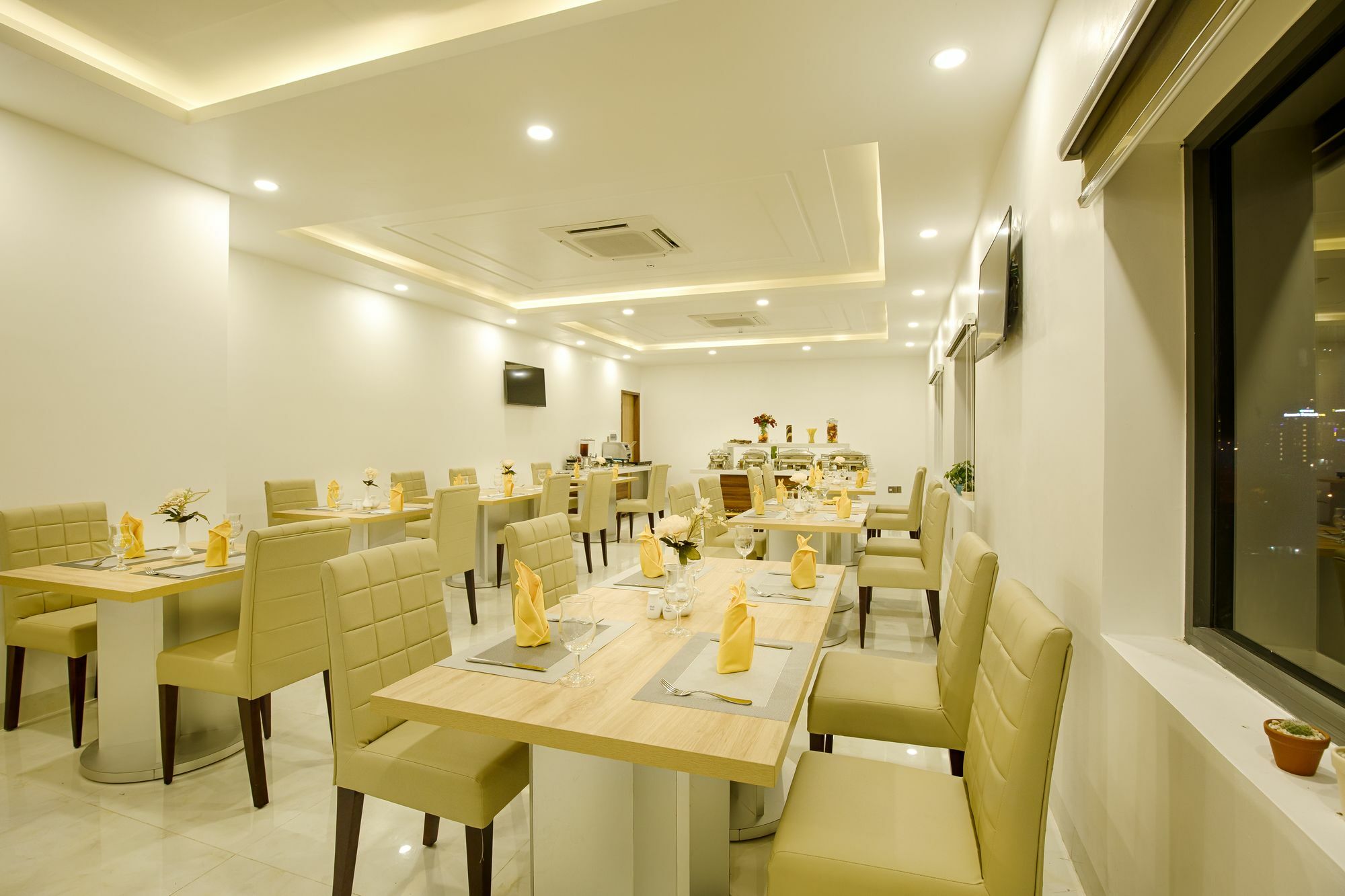 Continent Hotel Da Nang Exterior photo